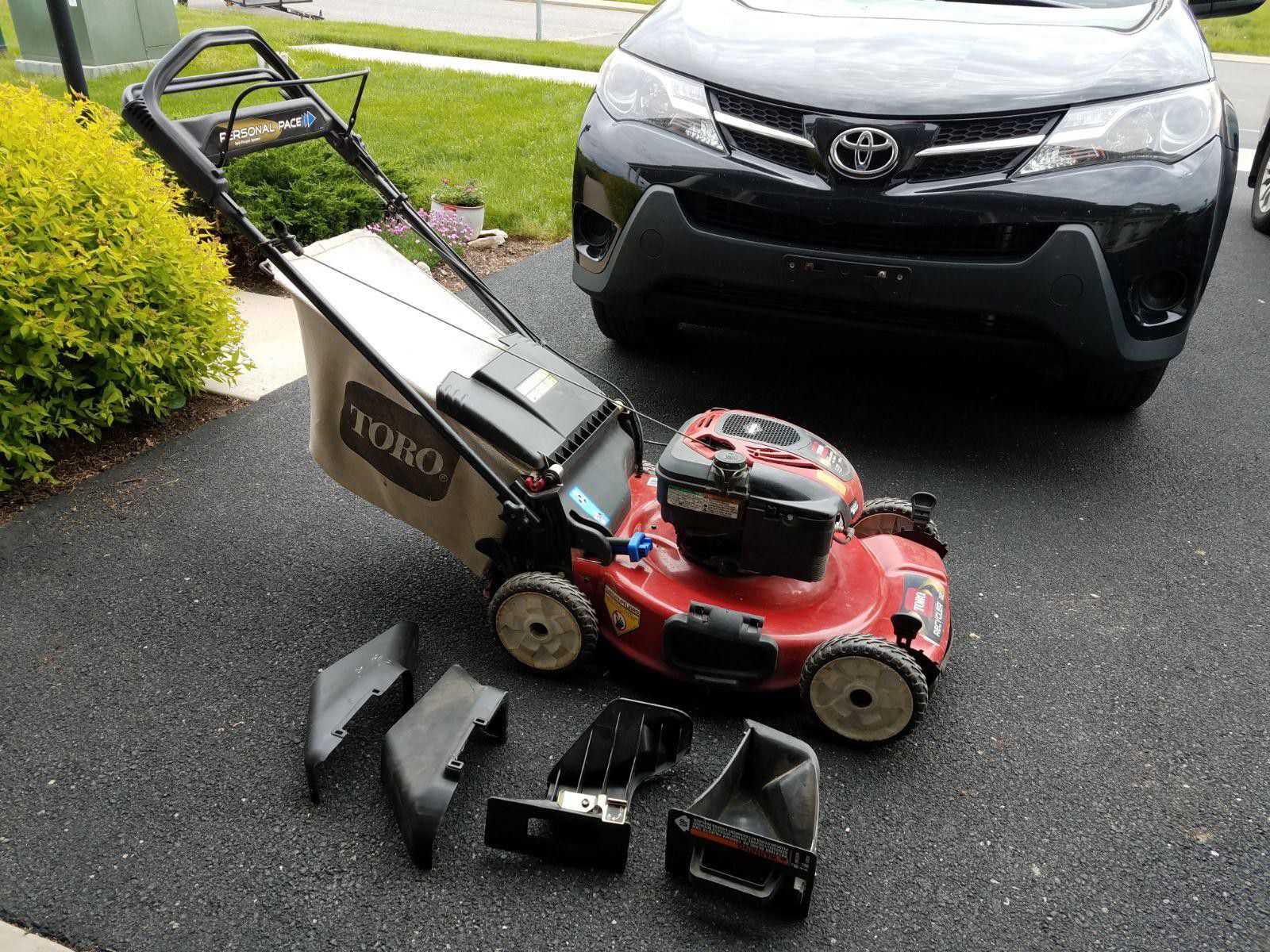PRICE REDUCED: TORO 22-inch Personal Pace Recycler Lawn Mower. Model 20332