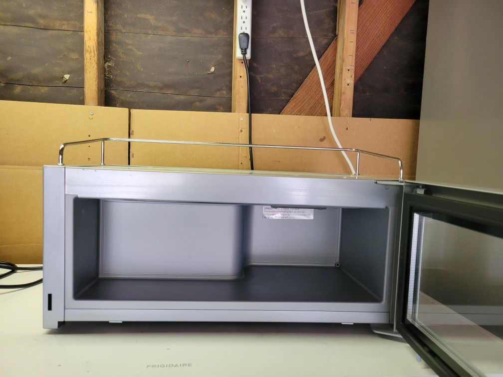 VESTFROST M026 REDBULL DISPLAY COOLER for Sale in Rowland Heights