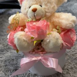 Teddy’s And Flowers 