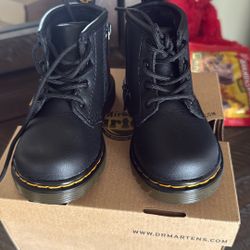 Dr.Martens Child US 6 
