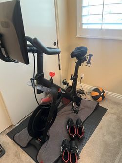 Peloton Bike