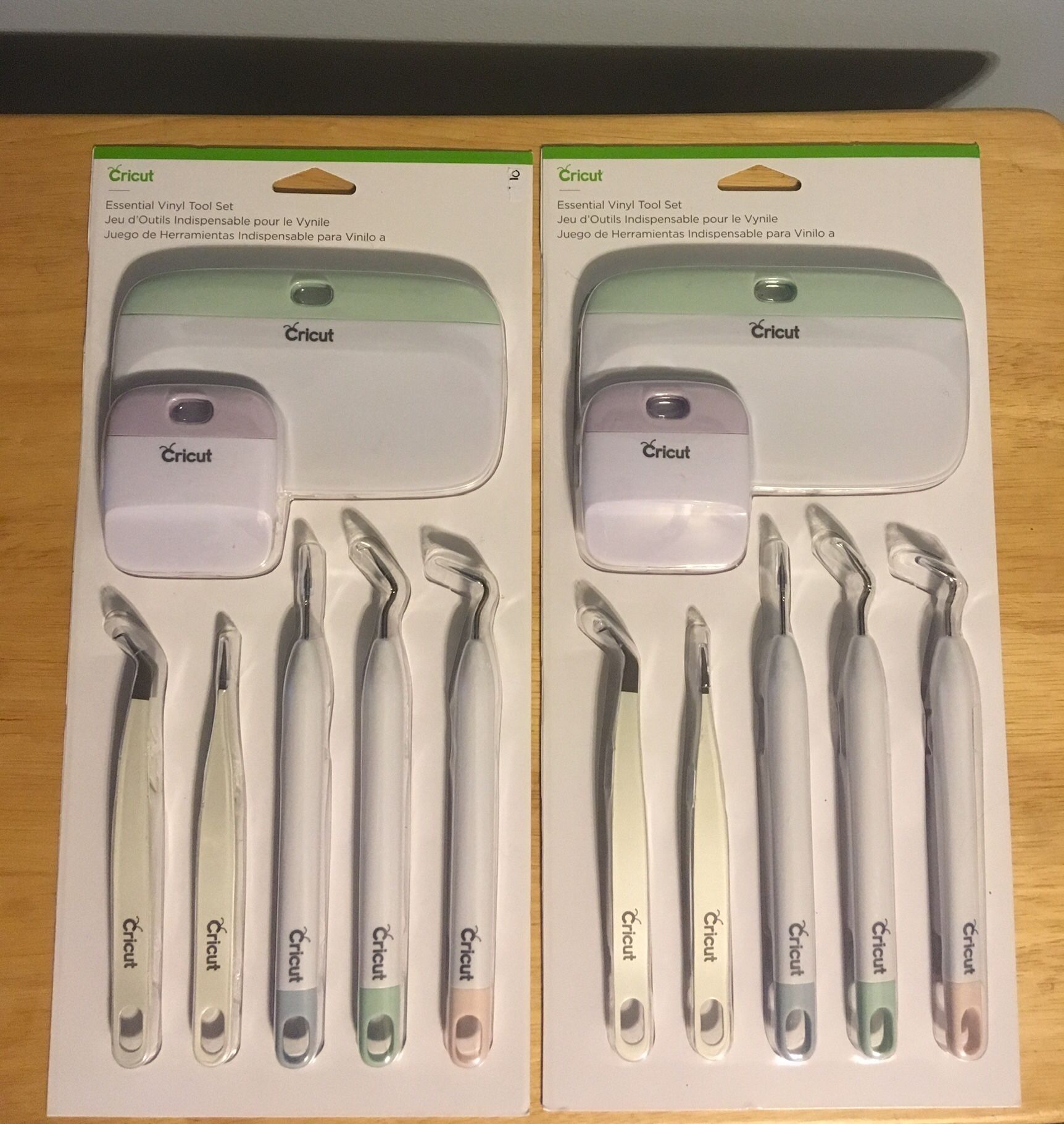Cricut Essential Tool Set - 7-teiliges Werkzeug-Set Für Schneiden, Entgittern & Mehr