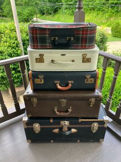Lot of 4 Suitcases and 1 Locker Trunk w/Wheels - 5/$100.00 or (see individual prices)