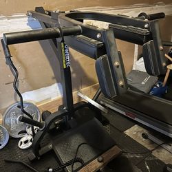 Leverage Squat Machine