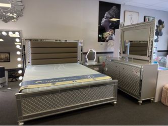 4PC King Bedroom Set