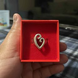 James Avery Mother’s Love Ring Size 8