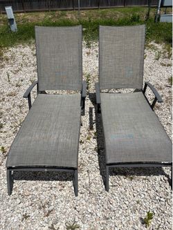 Outdoor loungers
