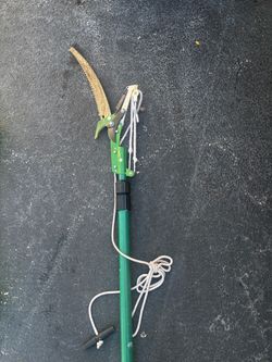 Extendable Pole Pruner with Saw