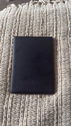 Amazon Kindle 10th Generation with case