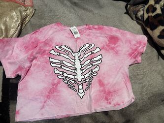 Women crop top