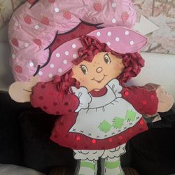 Strawberry Shortcake Piñata 