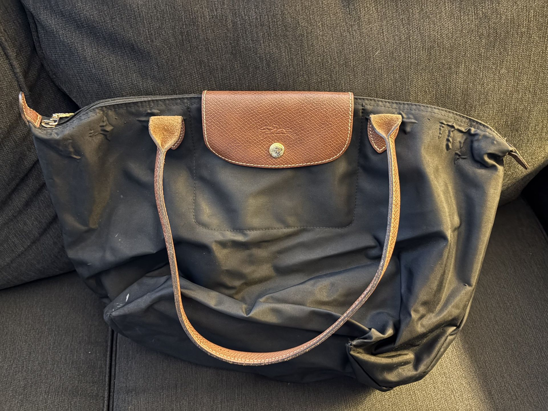 Longchamp Tote Bag !!! Free Mystery Items Included !!!