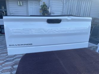 Chevrolet Silverado 1500 Tailgate