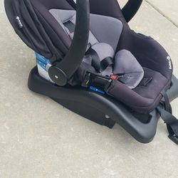 Nice Infant Car Seat And New Condition $35
