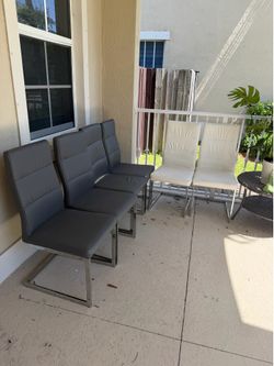 Table with 6 chair