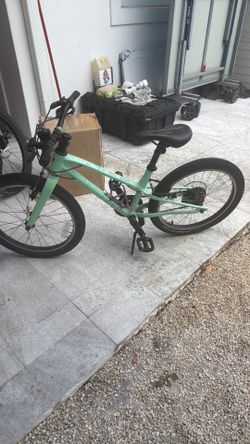 Specialized Jett 20 kids' bike