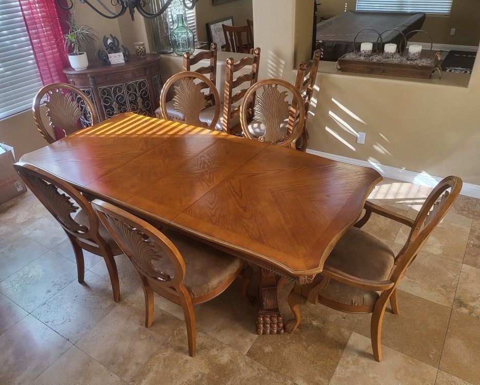 Dining Room Table and Chairs