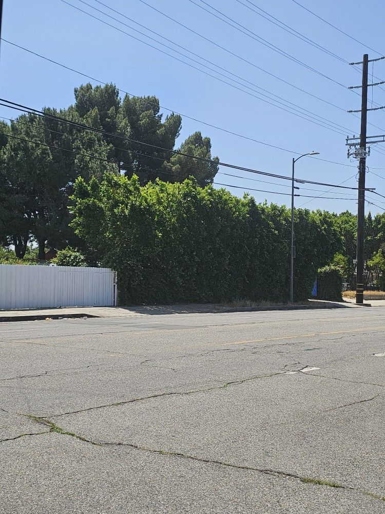 Storage Space - Se Rentan Espacios San Fernando Valley