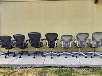 Herman miller aeron (size ABC) office chair /fully loaded /posture fit lumbar