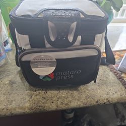 New Titan Artic Zone Large Lunchbox