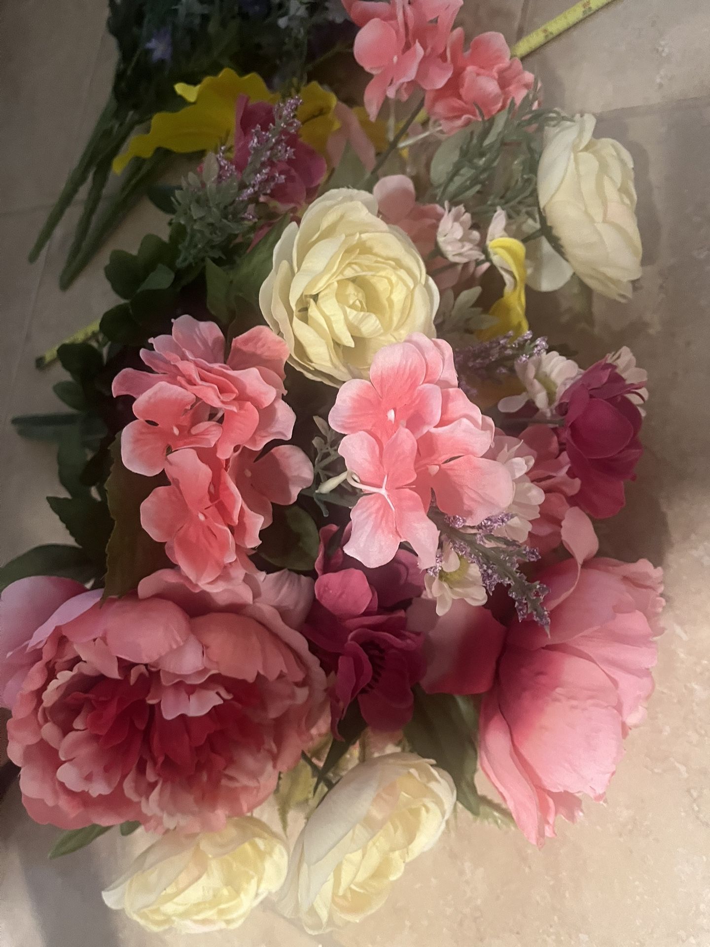 Silk Flower Bouquet 22” Tall 5 Stem Set