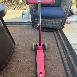 Scooter with Adjustable height. 