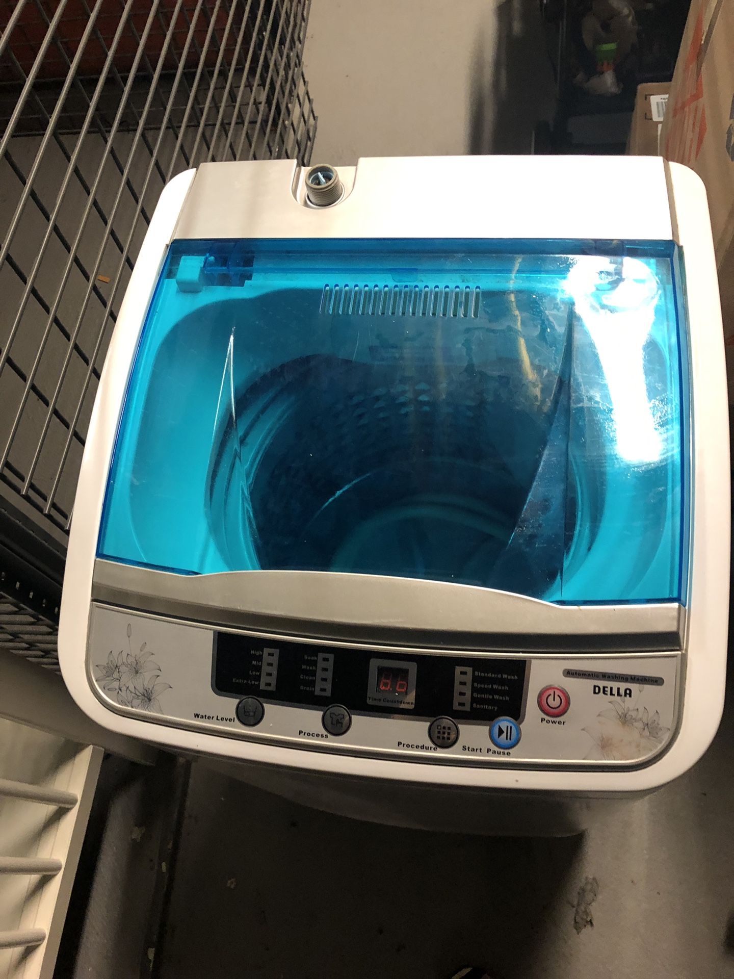 Della portable washing machine 3,5 kg, 7.7 lbs for Sale in Staten