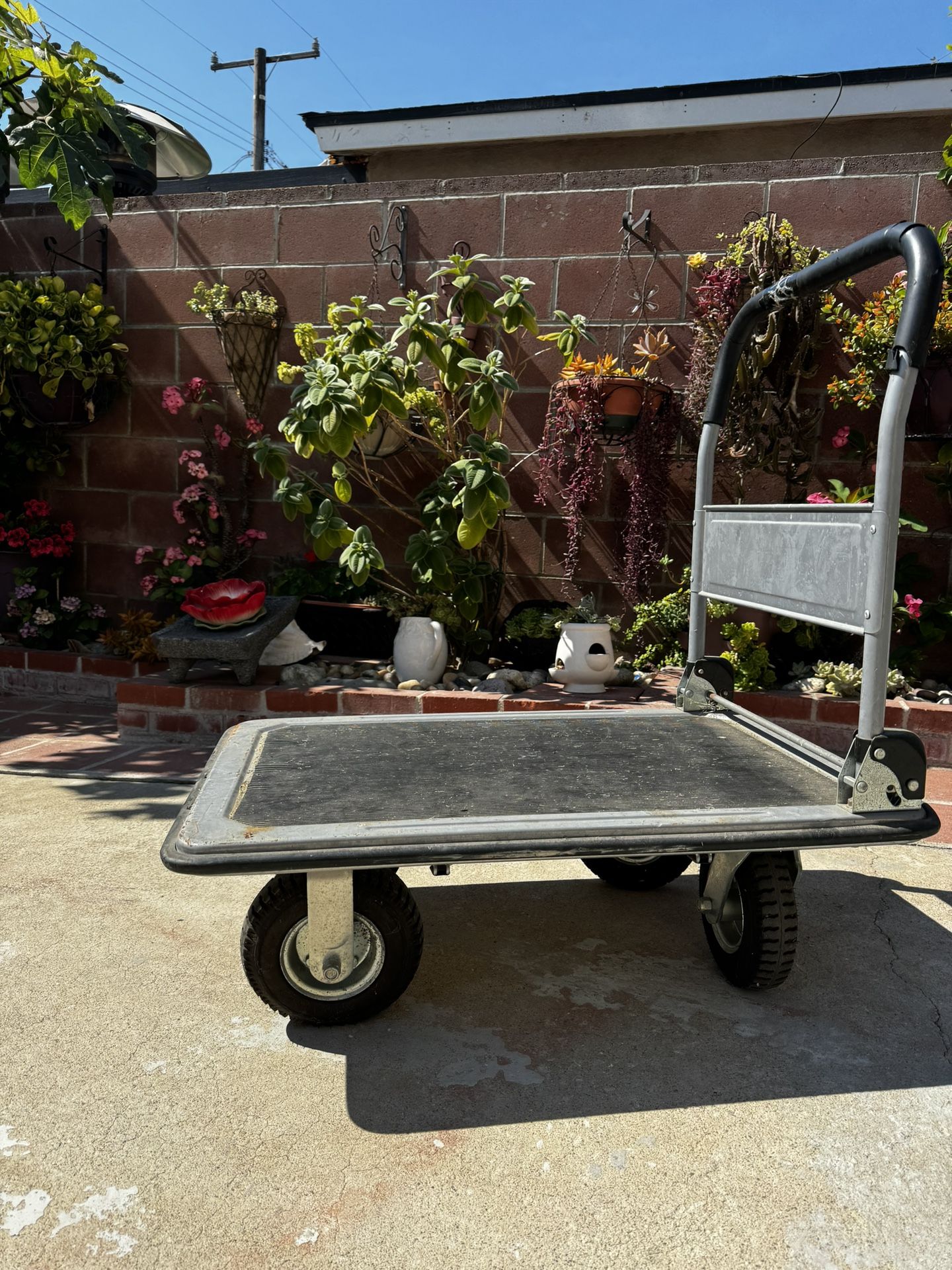Big Wheel Handi-Mover with Pneumatic Wheels - 23 x 35"