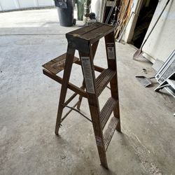Wood Ladder 