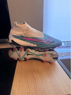 Nike Phantom soccer cleats