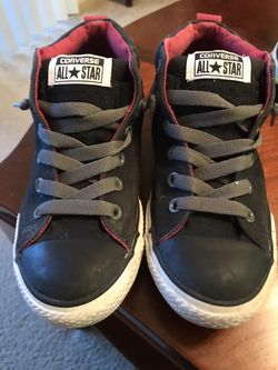 Converse all star mid junior size 6y *USED* $10