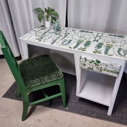 Botanical Desk With Chair 