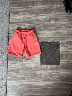 Essentials Shorts