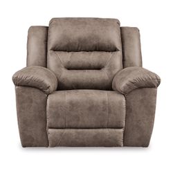 Stoneland Manual Reclining Sofa & Recliner 