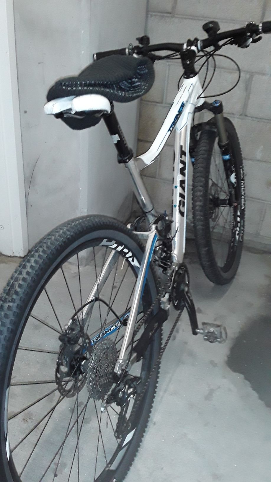 giant aluxx sl fluidform mountain bike