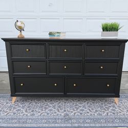 ✨ Modern Matte Black 8 Drawer Dresser ✨