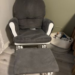 Rocking Chair 