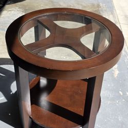 Coffee Table and end table $100 obo