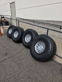 17" K2 off-road rims w/ 37" Nitto Terra Grappler tires
