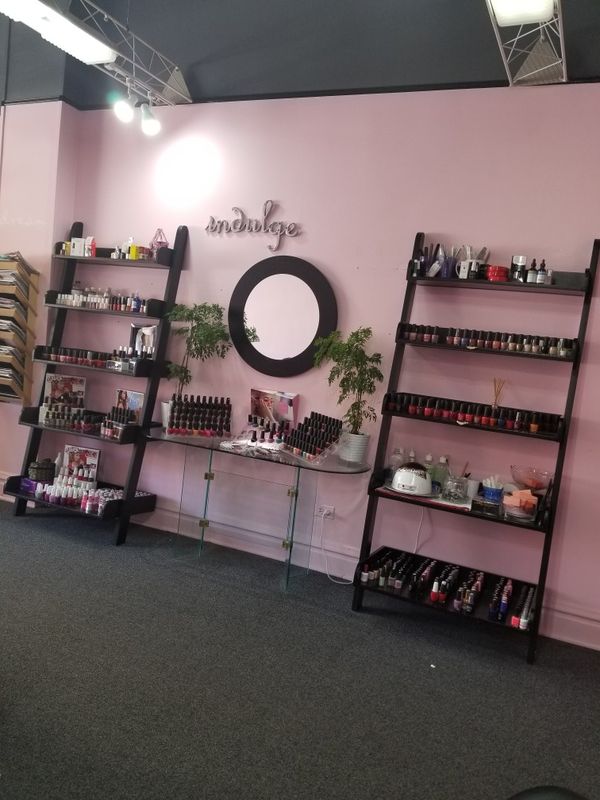 Established Nails Salon 4 SALE for Sale in Downers Grove, IL OfferUp