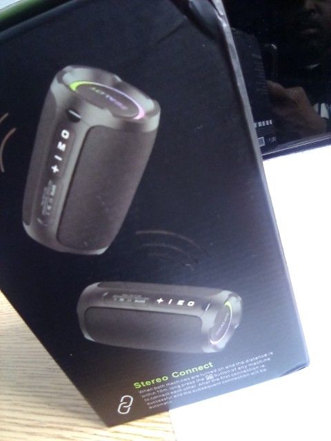 Handheld Game And Bluetooth Speaker