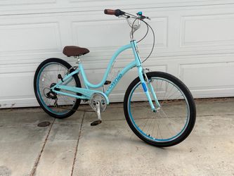 Beautiful Electra Townie 7 Speed Aluminum Frame Comfort Cruiser