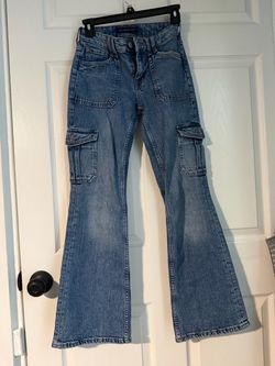 Women’s mid rise flare size 000R