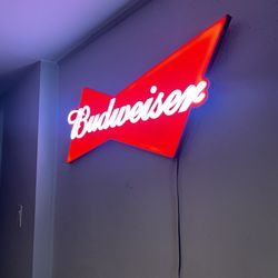 Vintage Budweiser Bar Light