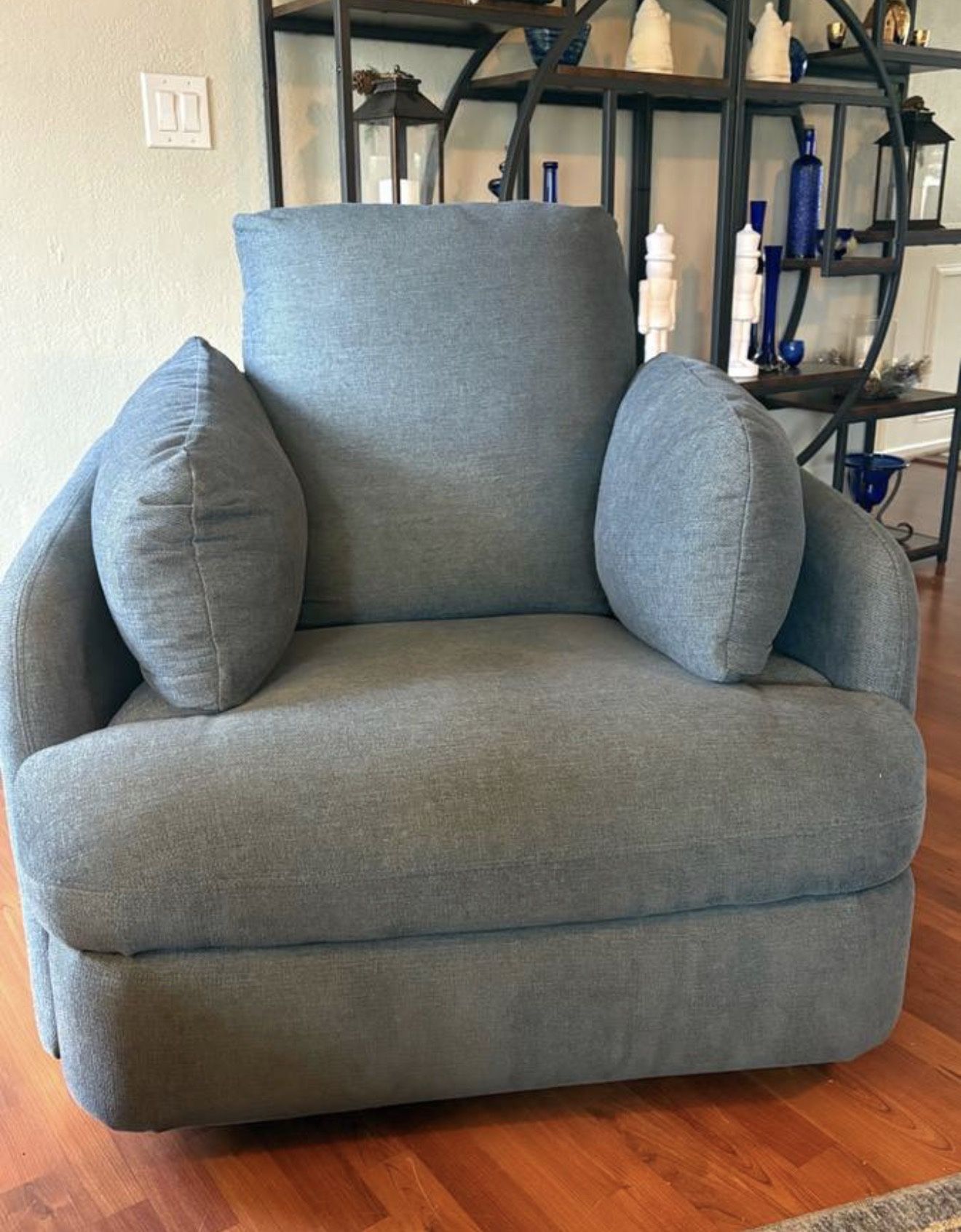 Ashley Reclining, Swivels, Rocks And Had Secret Compartments * Free Local Delivery*