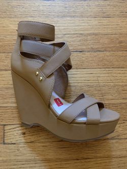 Bar III Tan Wedges