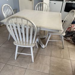 Table and 5 Chairs 