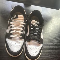 Nike Panda Dunks
