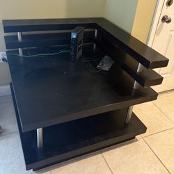 Coffee/End/Accent Table. 