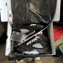 Air Jordan 5 Metallic Black ‘Reimagined’